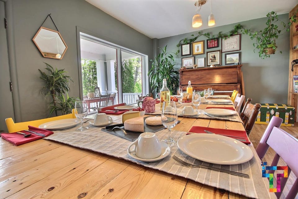 Dining area, Breakfast