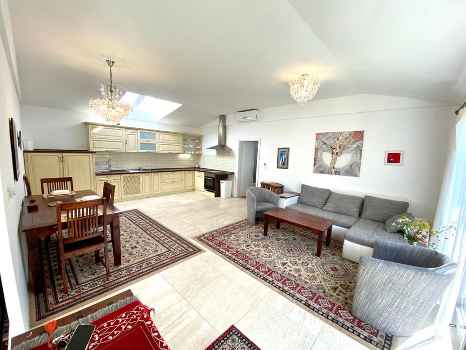 Living room, Seating area, Dining area
