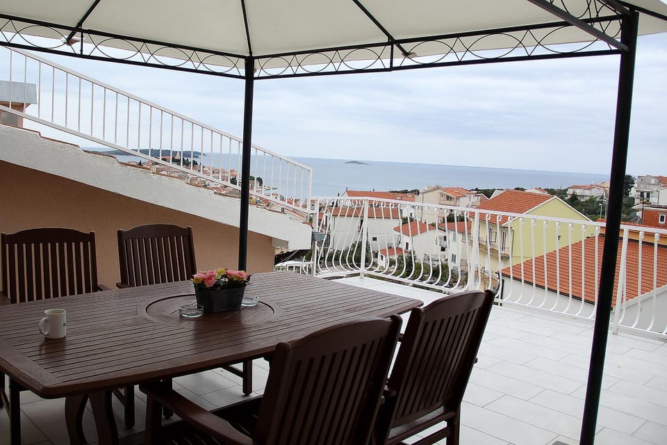 Day, Balcony/Terrace, City view, Sea view