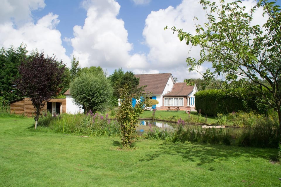 Camping et Gîte La Garenne de moncourt baie somme Campground/ 
RV Resort in Hauts-de-France