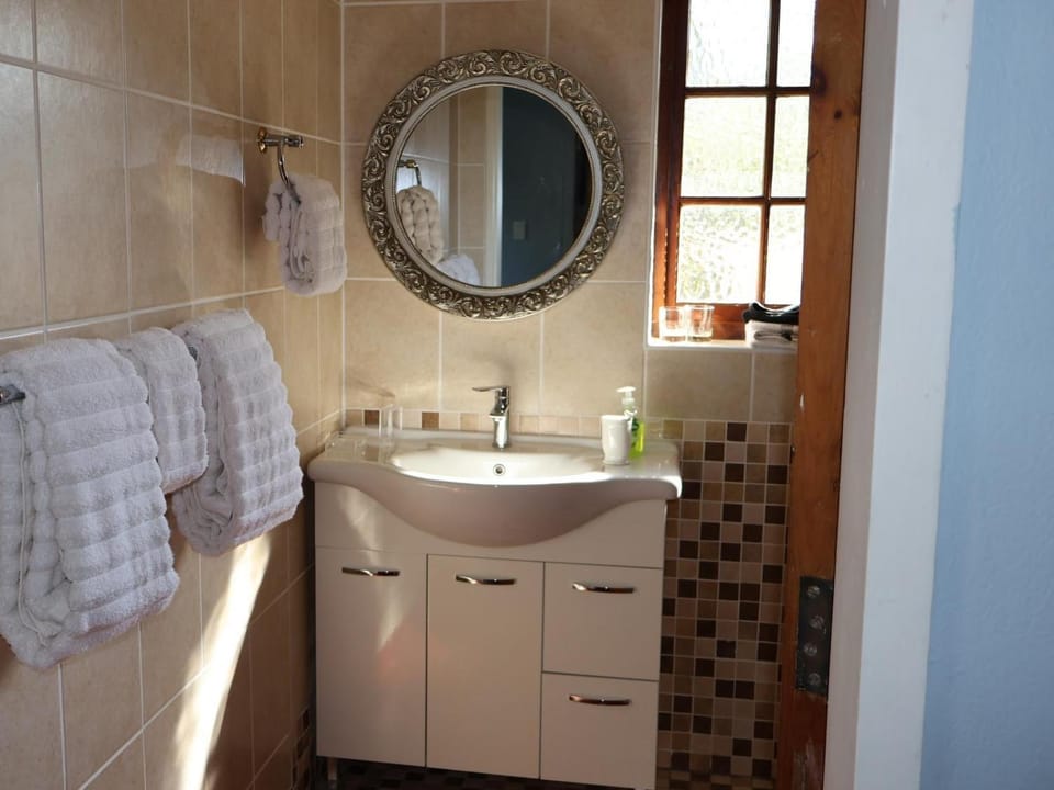Mongoose Manor BnB Bed and Breakfast in Port Elizabeth