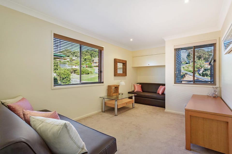 Beach Breakers Apartment Stunning Views Apartment in Narooma