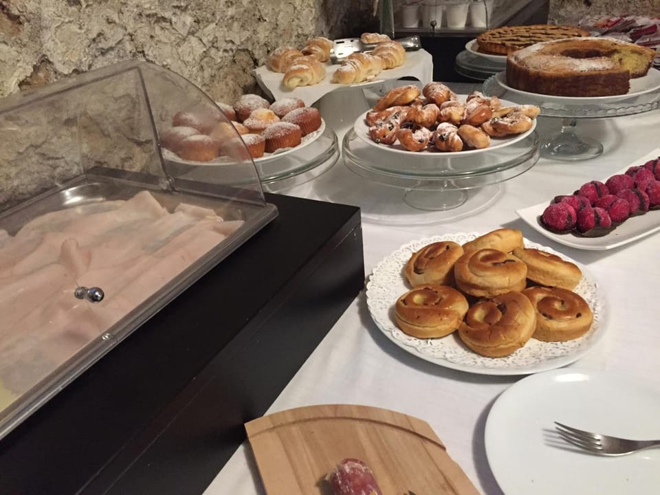 Buffet breakfast