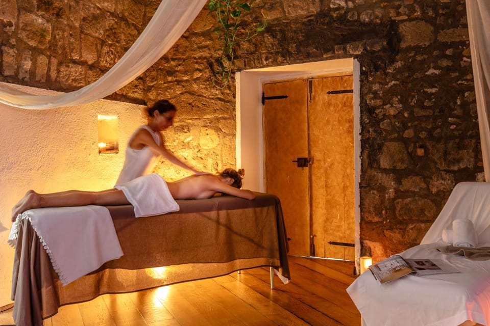 Massage, Spa and wellness centre/facilities