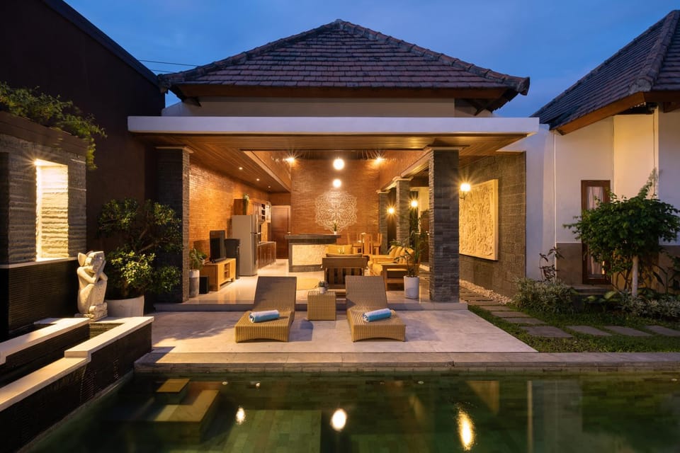 Living room, Pool view, Pool view, Swimming pool, Swimming pool, Swimming pool