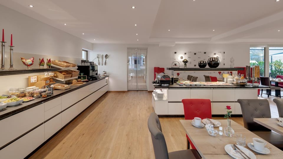 Restaurant/places to eat, Breakfast