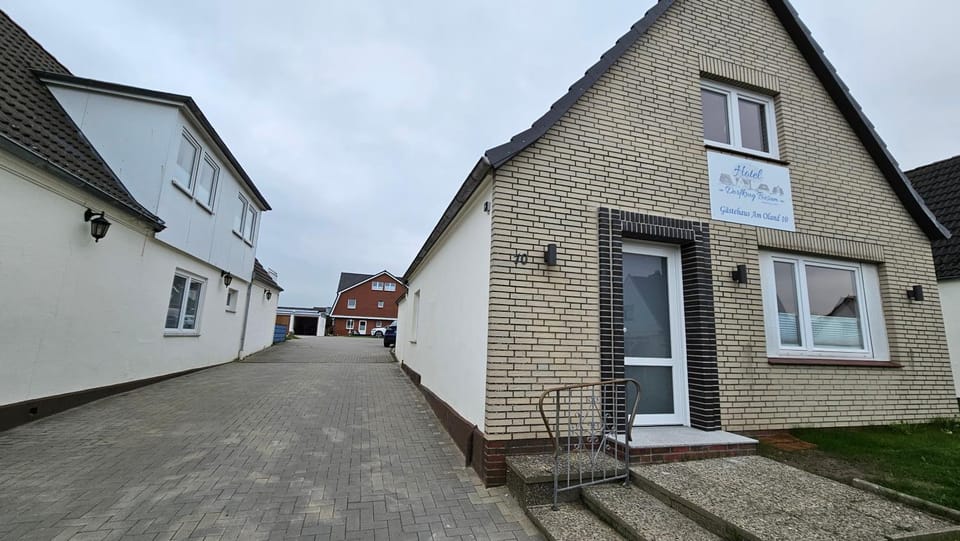 Property building, Neighbourhood, Street view