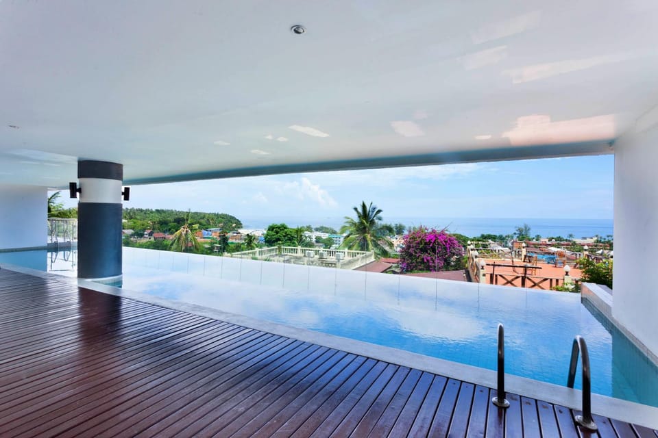 Balcony/Terrace, Pool view, Sea view, Swimming pool