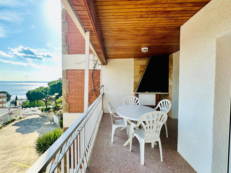Global Immo 3310 CALIFORNIA Apartment in Roses