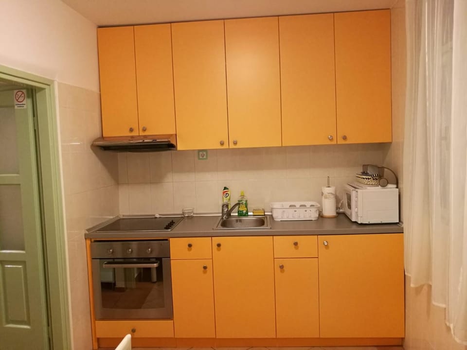 Coffee/tea facilities, Kitchen or kitchenette