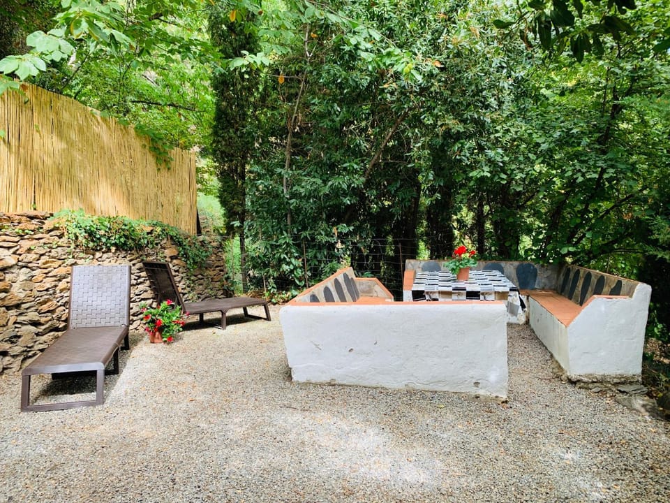 BBQ facilities, Garden, Balcony/Terrace
