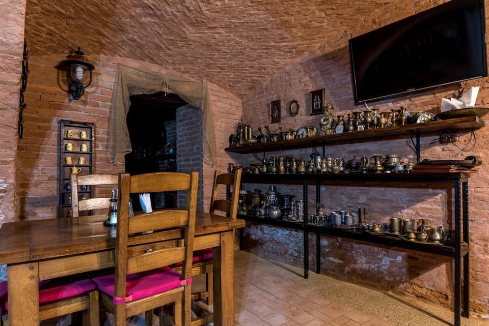 Restaurant/places to eat, Decorative detail