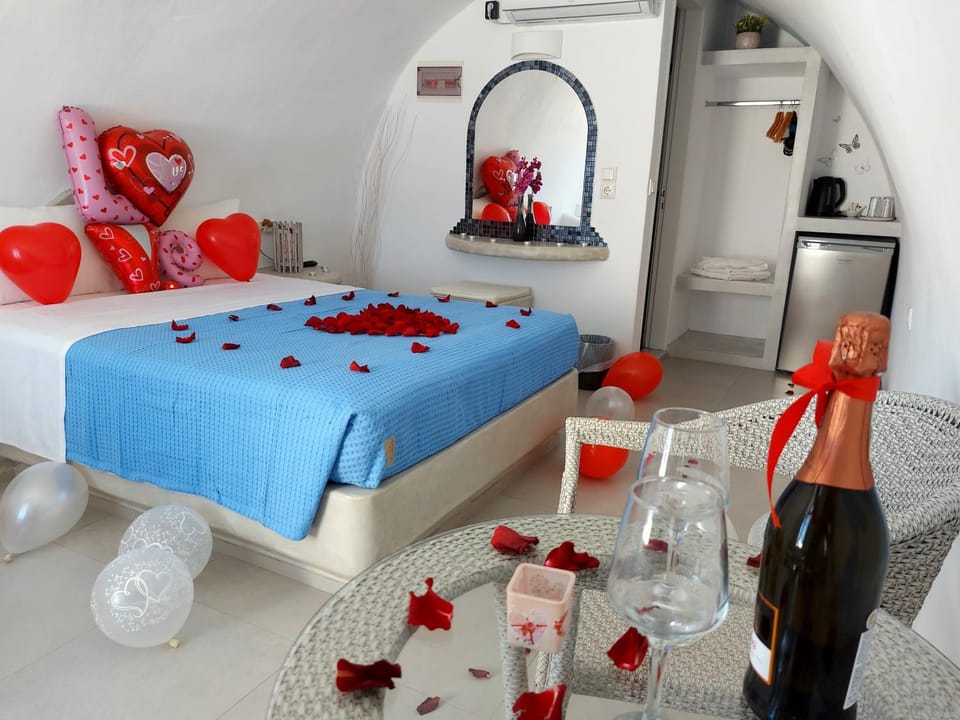 Property building, Bed, Photo of the whole room, wedding