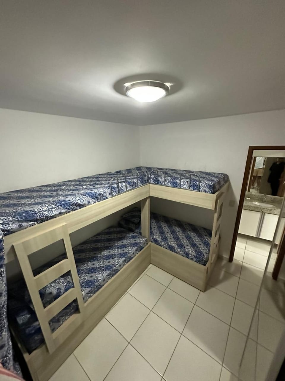 bunk bed