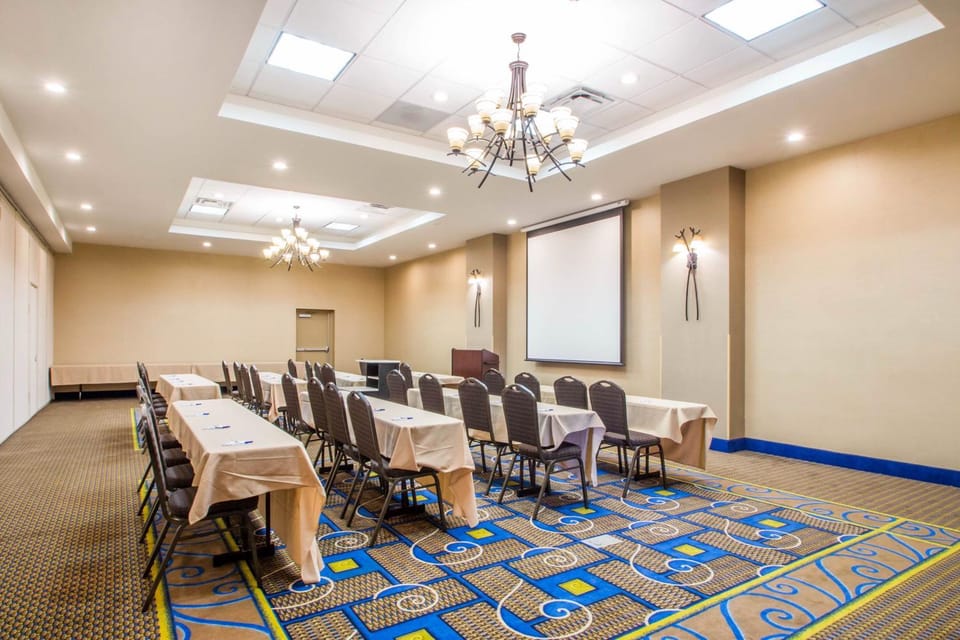 Meeting/conference room