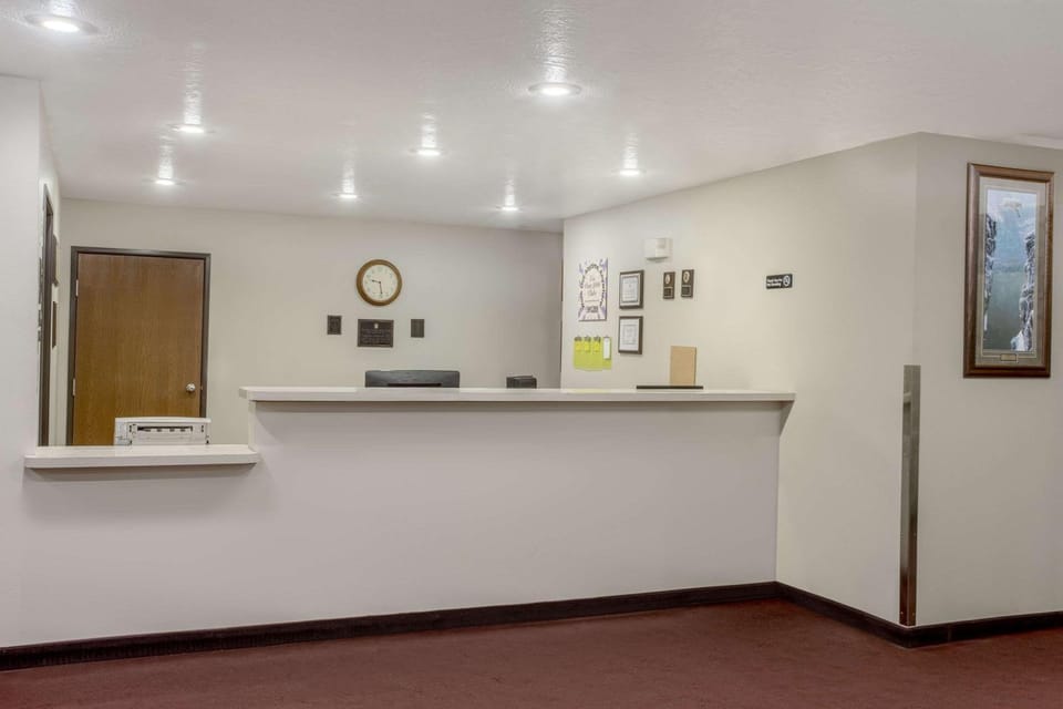 Lobby or reception, On site
