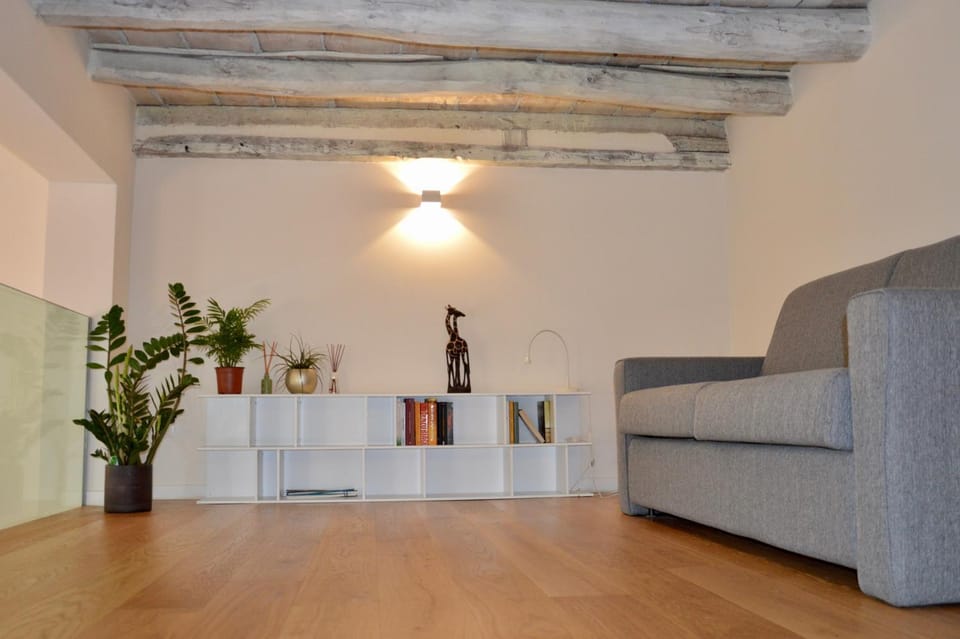 bright and silent apartment near two towers Apartment in Bologna