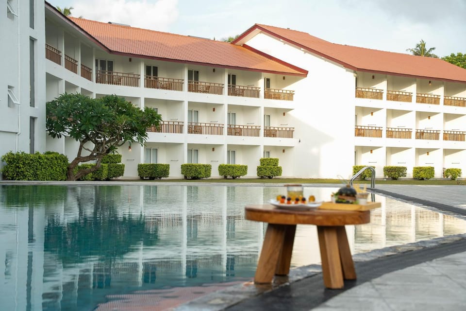Swimming pool, Swimming pool