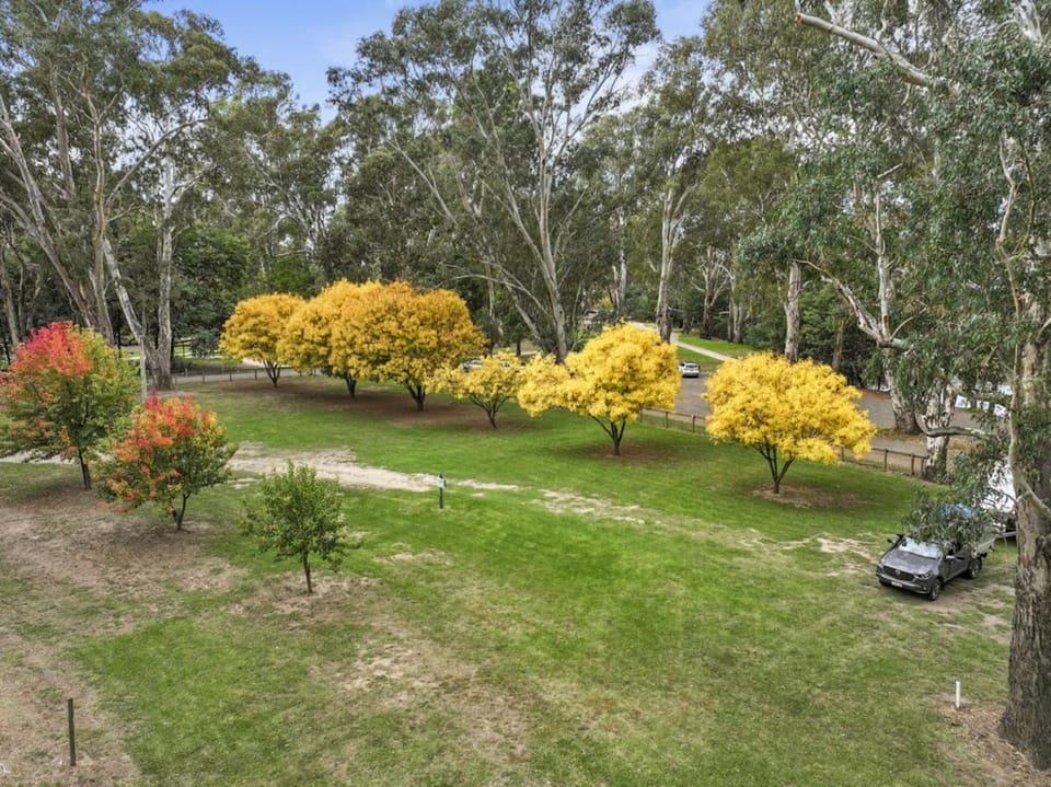 BIG4 Tiny Away Stay - Seymour Riverside Campground/ 
RV Resort in Victoria
