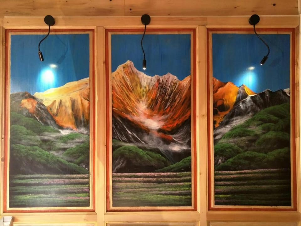 The blue mountains on the moon Bed and Breakfast in China