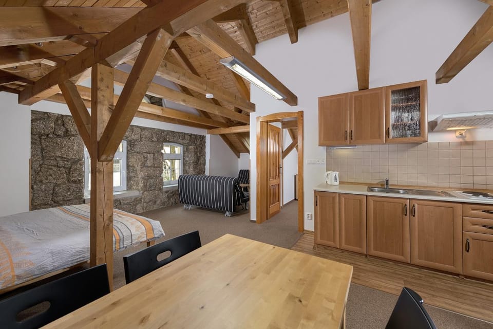 Kitchen or kitchenette, Living room