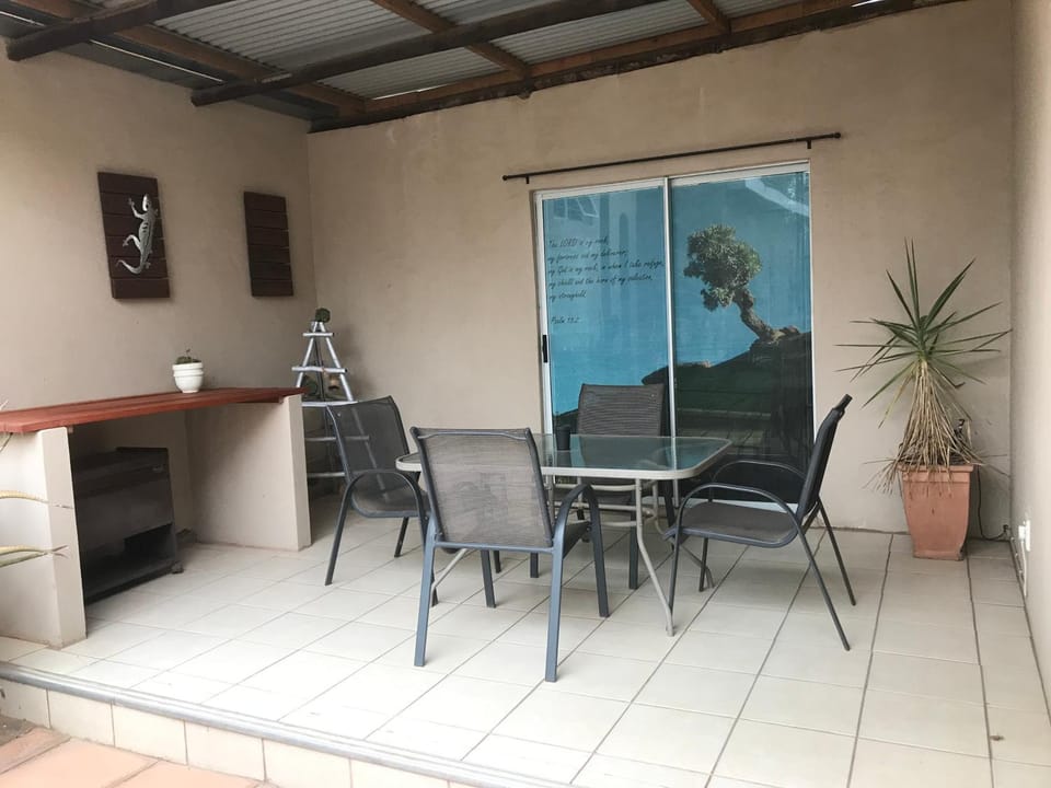 Lazy Gecko Accommodation Bed and Breakfast in Eastern Cape