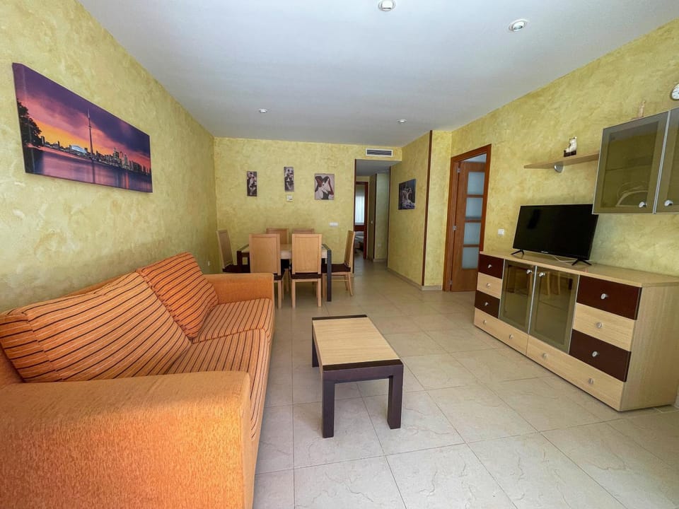 TV and multimedia, Living room, Dining area
