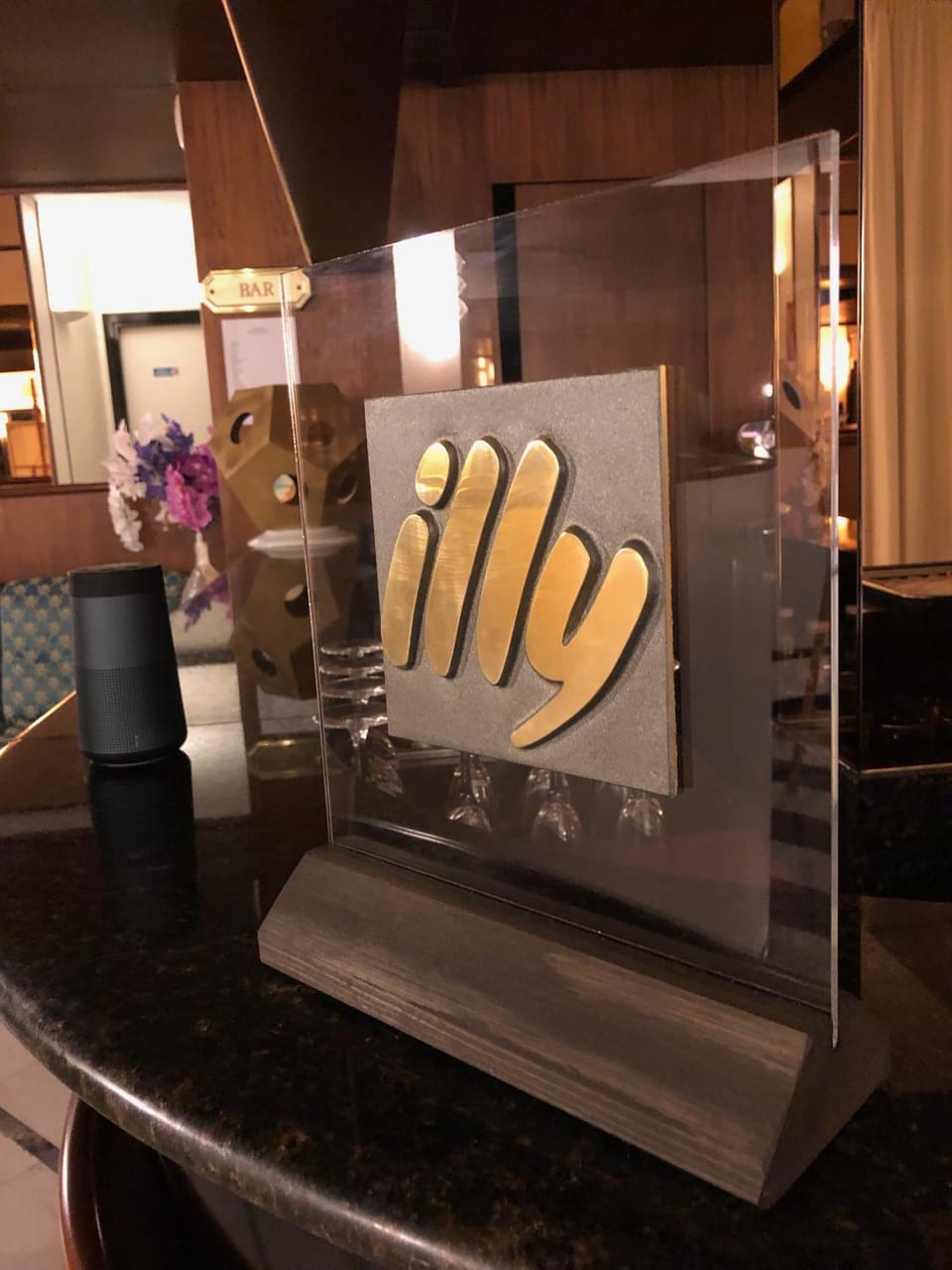Lobby or reception, Logo/Certificate/Sign