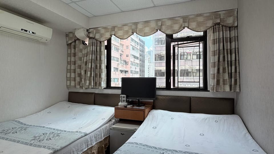 Bed, TV and multimedia, Photo of the whole room, Bedroom, air conditioner
