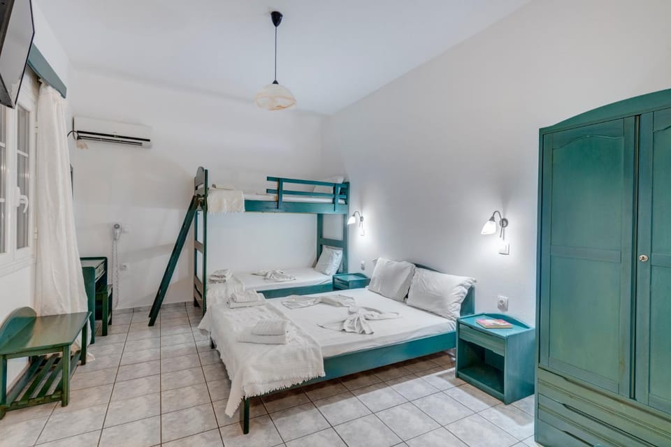 Blue Sea Hotel in Decentralized Administration of the Aegean
