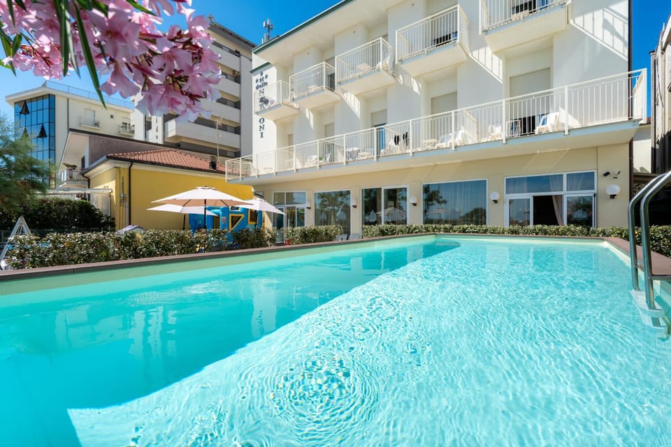 Property building, Swimming pool