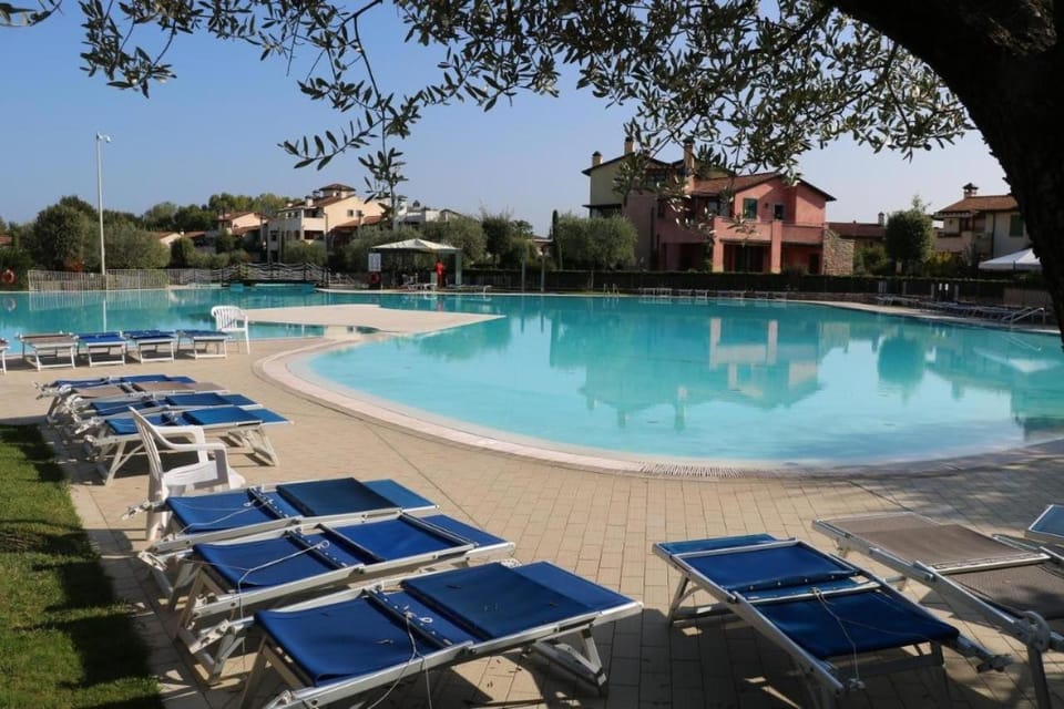 Property building, Swimming pool