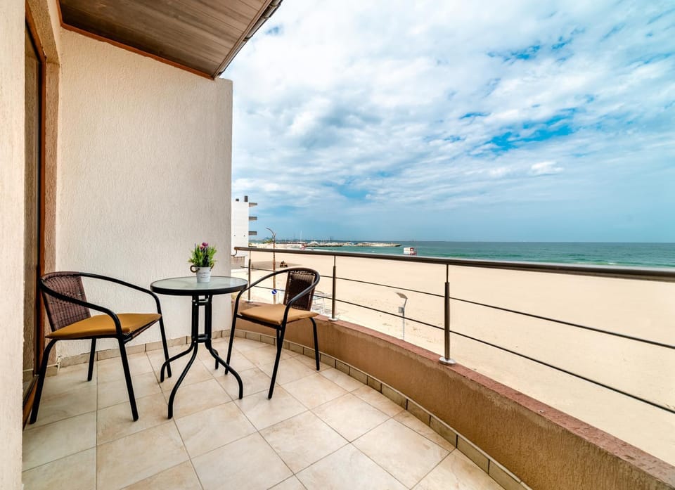 View (from property/room), Balcony/Terrace, Sea view