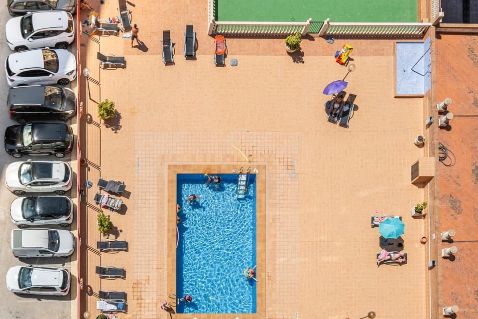 Day, Pool view, Swimming pool, Parking