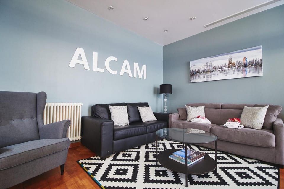 Day, Living room, Dining area, On site