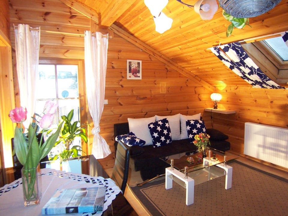 Living room, Photo of the whole room