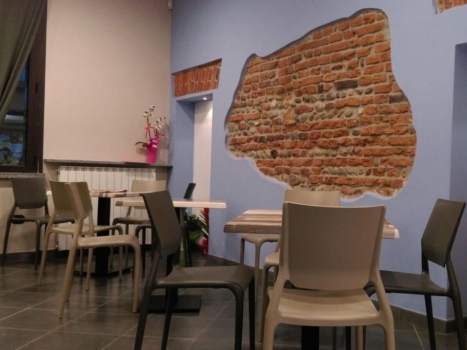 Lounge or bar