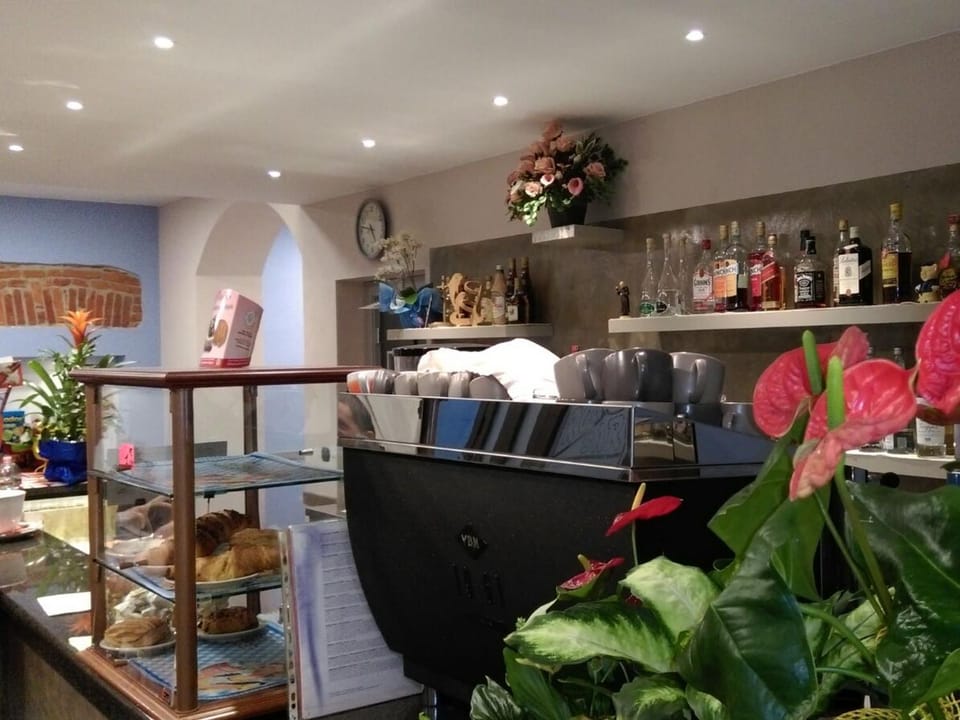 Lounge or bar