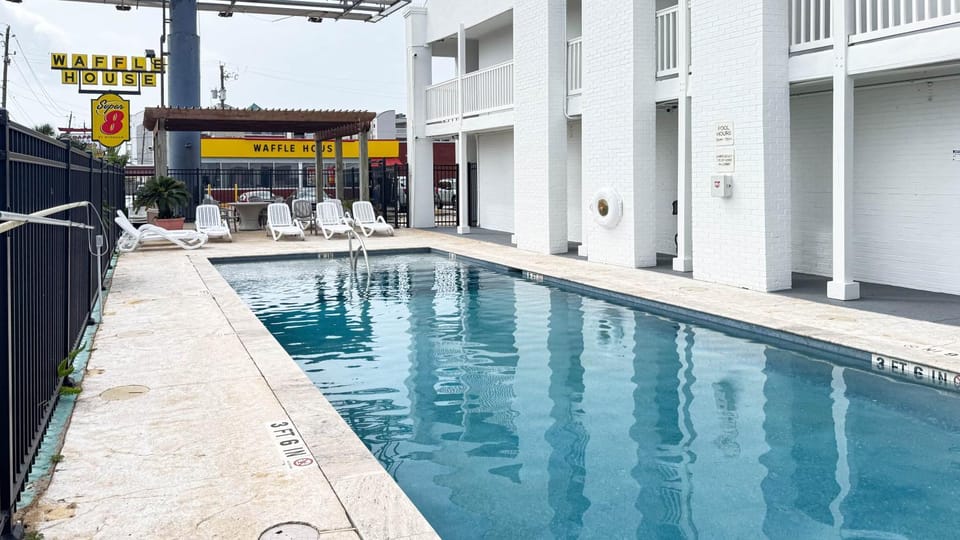Pool view, Swimming pool