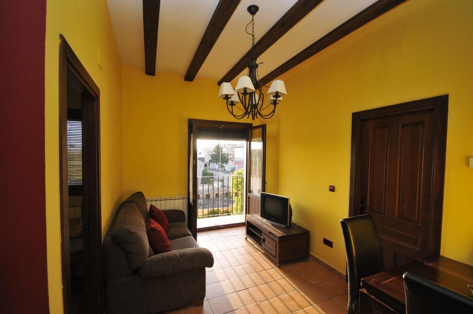 Day, Living room