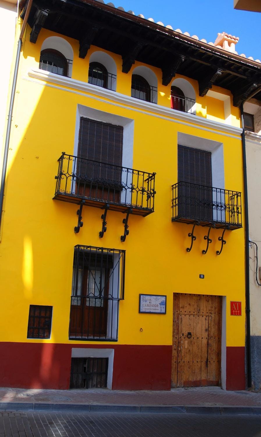 Property building, Day