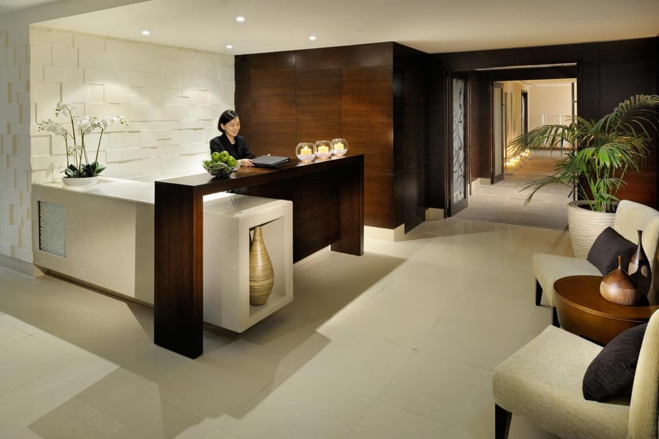 Staff, Spa and wellness centre/facilities