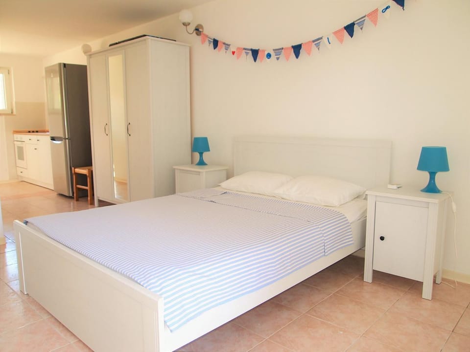 Kitchen or kitchenette, Living room, Bedroom