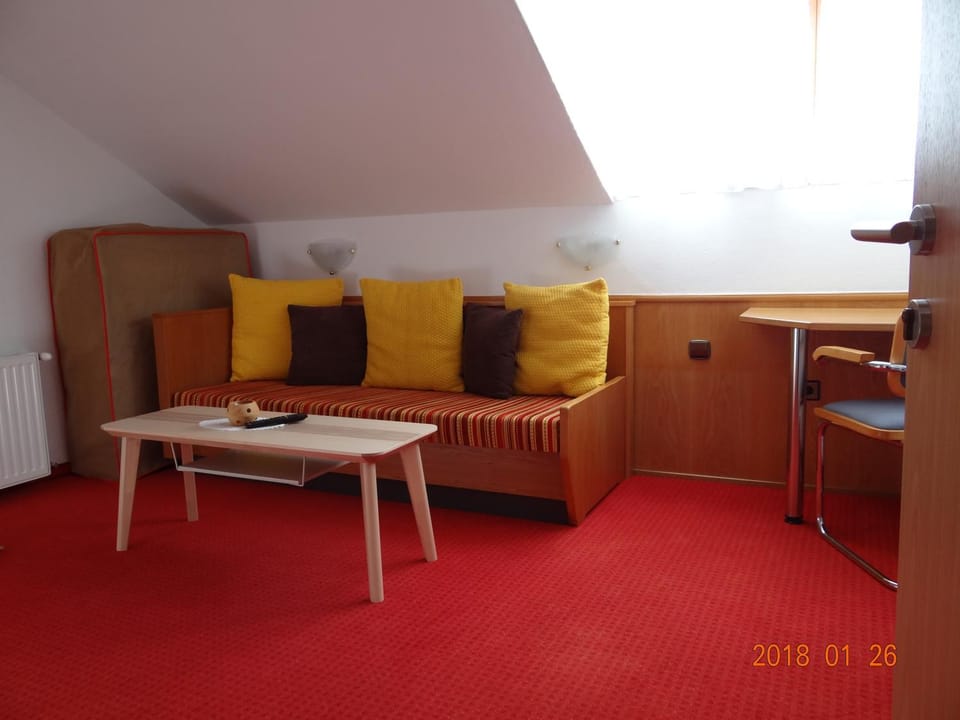 TV and multimedia, Seating area