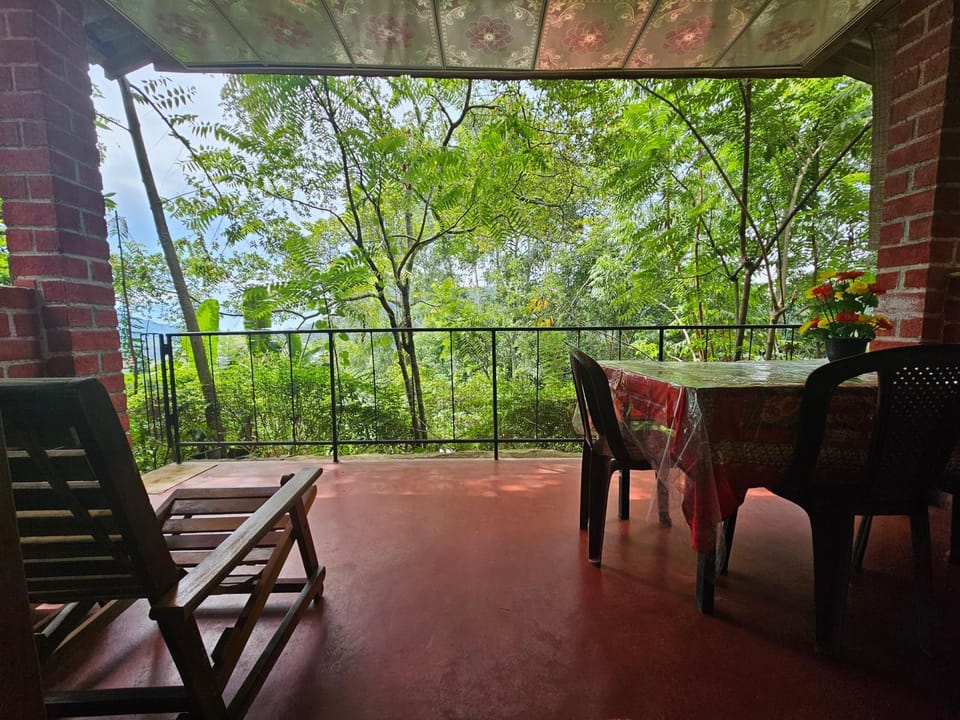 Opal Cottage Ella Bed and Breakfast in Uva Province, Sri Lanka
