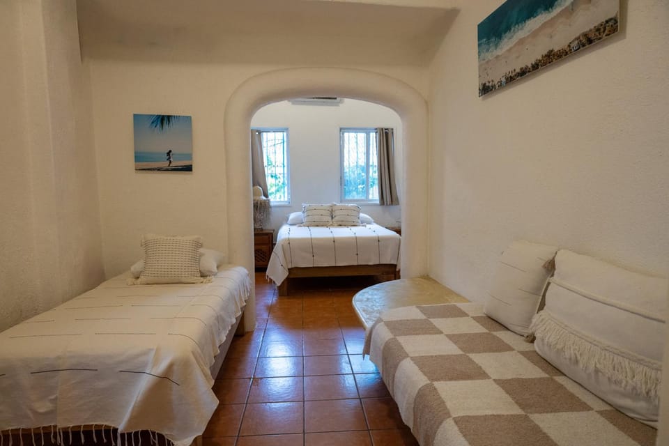 Bed, Photo of the whole room, Seating area, Bedroom