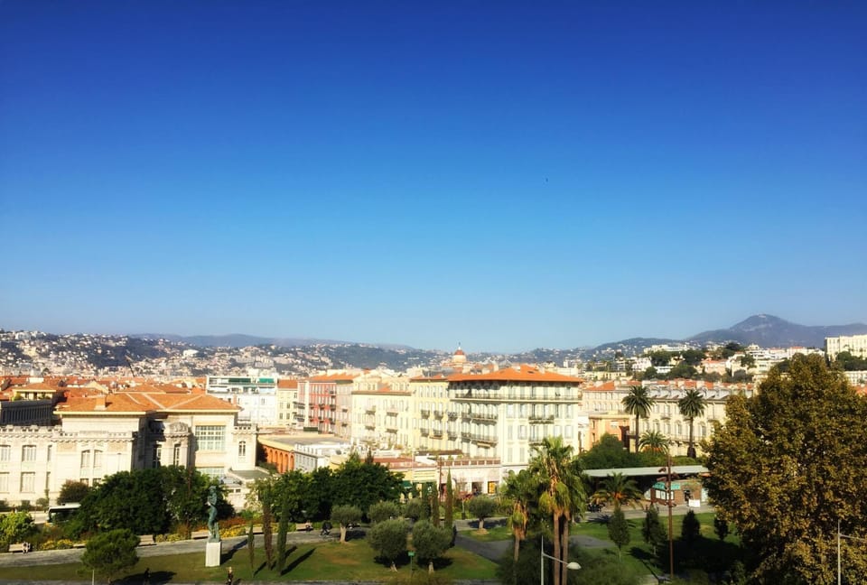 Garden view, Landmark view, Mountain view, Street view
