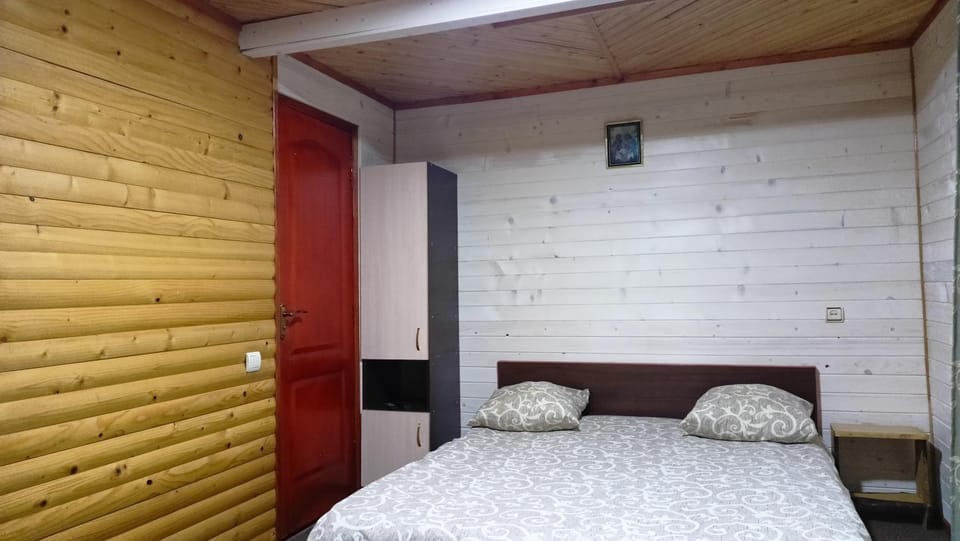 Відпочинок у Євгена та Оксани Bed and Breakfast in Ukraine