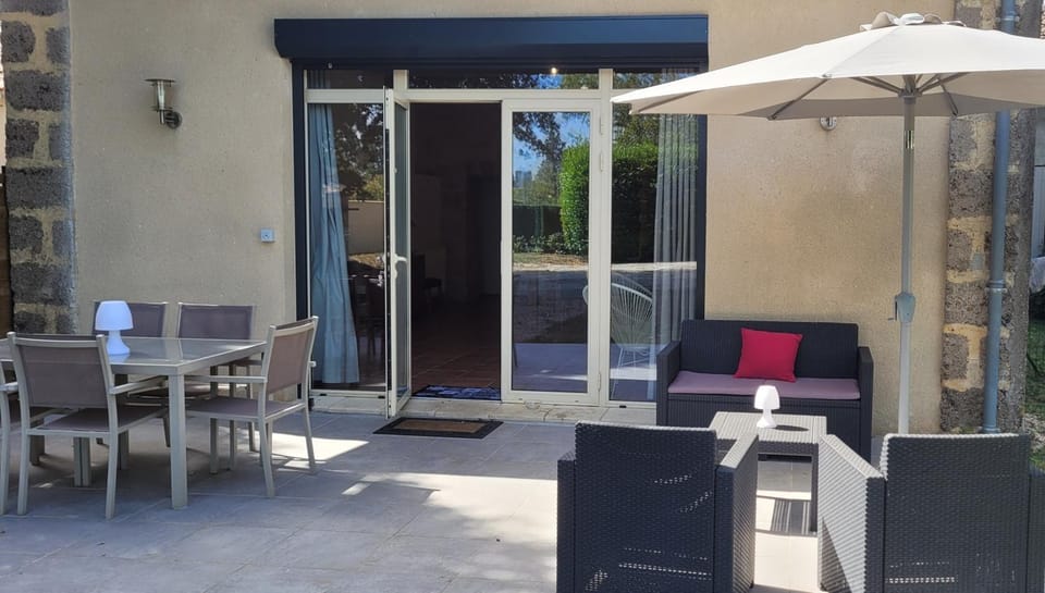 Property building, Patio