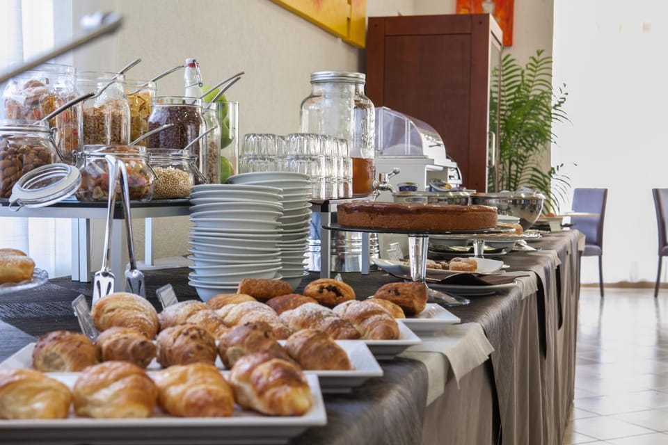 Buffet breakfast